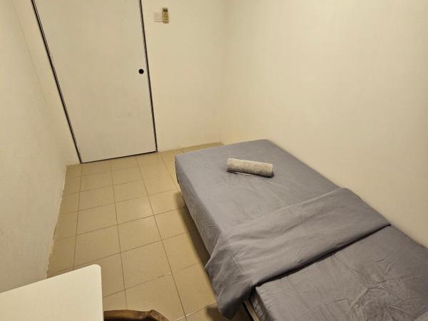 SS HOSTEL PENANG : photo 5 de la chambre chambre simple avec toilettes communes