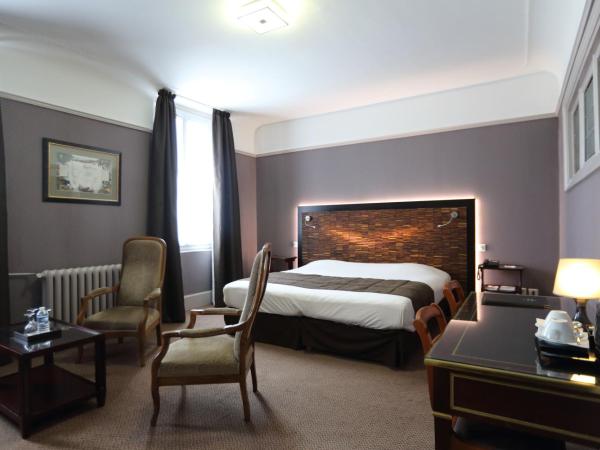 Le Grand Hotel : photo 6 de la chambre suite junior familiale (2 adultes + 2 enfants)