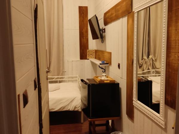 1920s Rooms : photo 3 de la chambre chambre simple avec salle de bains privative