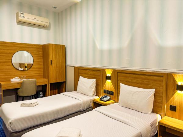 TAMARIND HOTEL : photo 6 de la chambre chambre familiale avec balcon