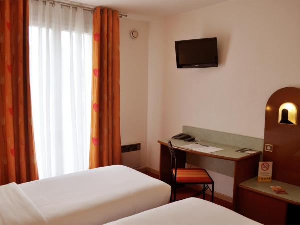 Hostellerie Saint Vincent Beauvais Aeroport : photo 5 de la chambre chambre lits jumeaux standard