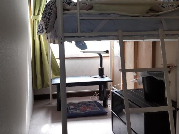 Guesthouse Oomiya base 大宮基地別荘 : photo 6 de la chambre petite chambre simple