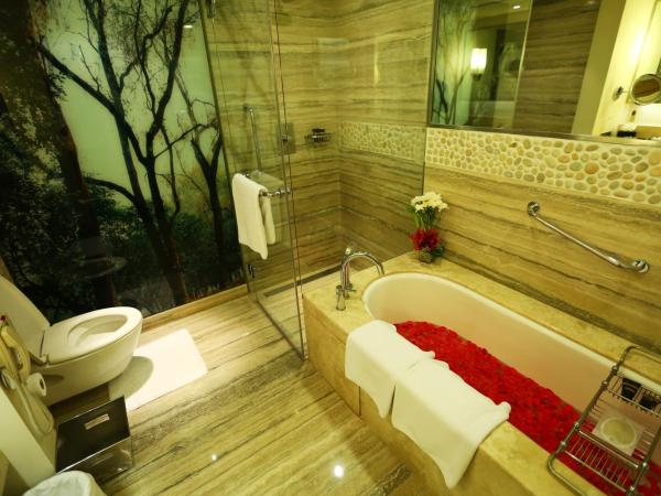 ITC Gardenia, a Luxury Collection Hotel, Bengaluru : photo 2 de la chambre towers suite, club level, 1 bedroom suite, 1 king, city view