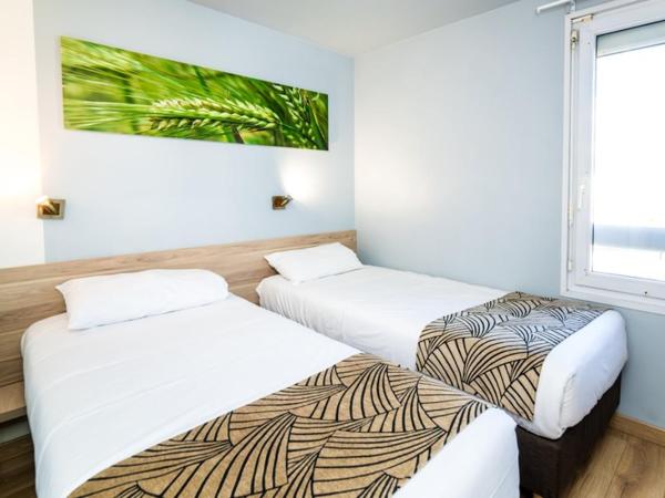 Brit Hotel Macon Nord Autoroute du Soleil : photo 1 de la chambre chambre lits jumeaux