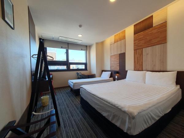 Hostel Korea - Changdeokgung : photo 1 de la chambre chambre triple