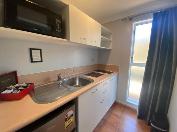 Lakeside Taupo Motel : photo 4 de la chambre studio lit king-size - accessible aux personnes à mobilité réduite