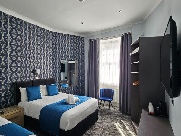 Mentone Hotel : photo 10 de la chambre chambre triple