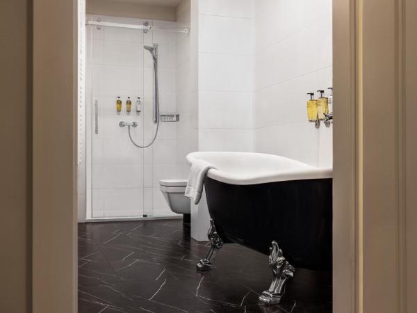 Wyndham Grand Krakow Old Town : photo 7 de la chambre suite lit king-size deluxe avec canapé-lit - non-fumeurs