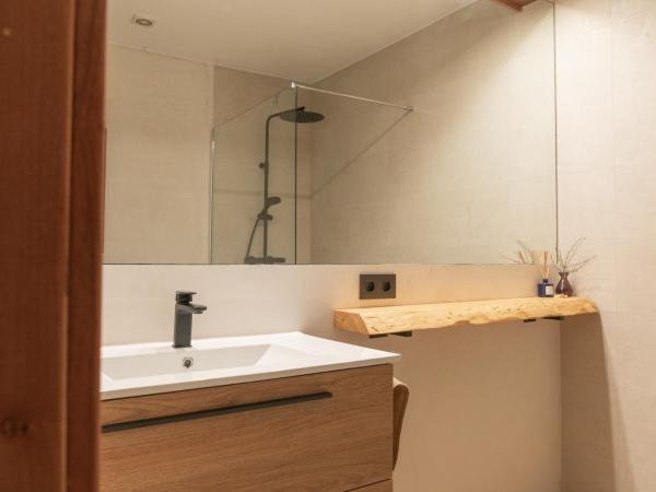 Coliving & Coworking Costa Blanca : photo 3 de la chambre chambre double avec salle de bains commune