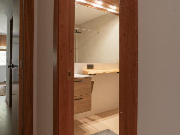 Coliving & Coworking Costa Blanca : photo 5 de la chambre chambre double avec salle de bains commune