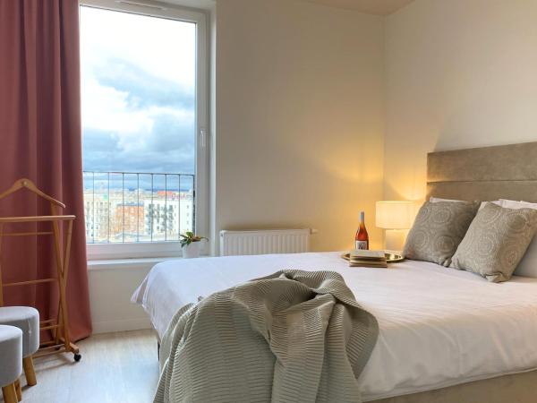 apartamenty-wroc Kurkowa 14 : photo 4 de la chambre appartement supérieur