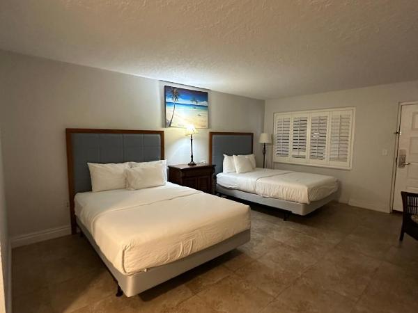 Tahitian Inn Boutique Hotel Tampa : photo 10 de la chambre chambre avec 2 grands lits queen-size