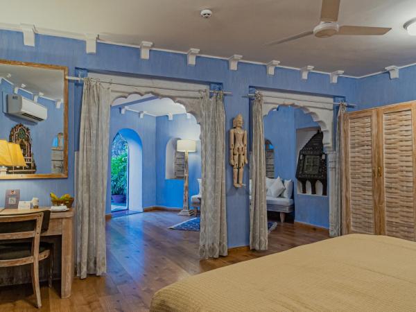 The Ajit Bhawan - A Palace Resort : photo 1 de la chambre ajit suite-enjoy buffer breakfast, wifi,welcome drink upon arrival ,early check in & late check out – subject to availability ,10% discount on f&b,fruit platter amenities, one way airport transfer