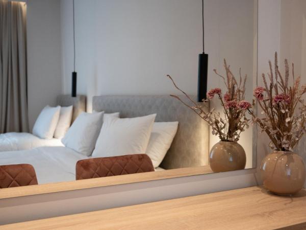 IRA - ΗΡΑ Hotel : photo 4 de la chambre chambre triple supérieure