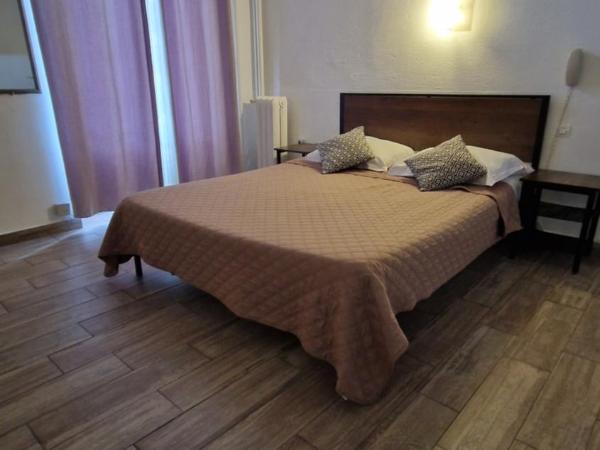 Hôtel du Nord : photo 1 de la chambre chambre lit queen-size