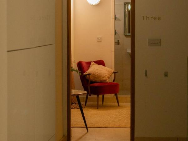 The Luxury Inn : photo 9 de la chambre chambre lit king-size