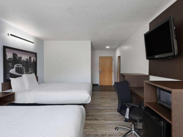Super 8 by Wyndham Harbison/Parkridge Hospital : photo 1 de la chambre queen room with two queen beds - non- smoking
