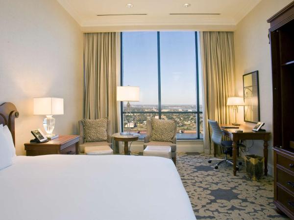 Hilton New Orleans Riverside : photo 3 de la chambre hébergement deluxe lit king-size