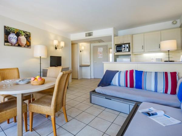 Résidence Pierre & Vacances Heliotel Marine : photo 1 de la chambre appartement 1 chambre avec coin couchage dans alcôve et climatisation (6 personnes)