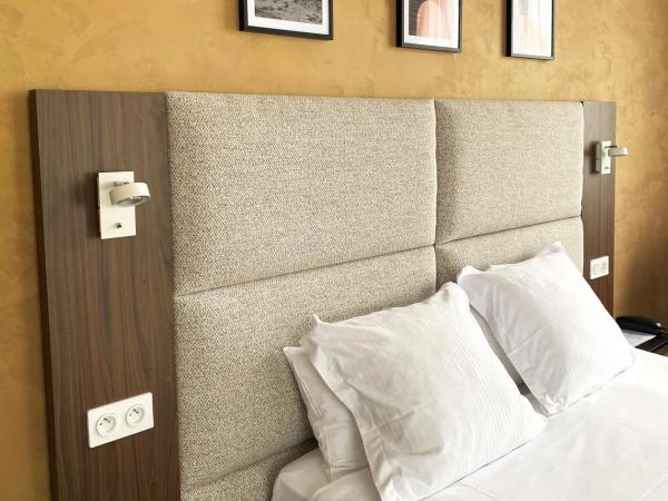 Hotel des Eaux : photo 2 de la chambre chambre double confort avec douche