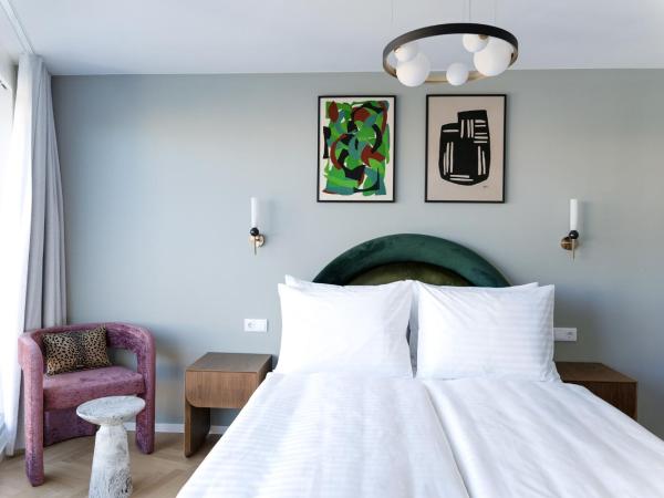 numa I Terra Apartments : photo 1 de la chambre extra large studio with kitchen, terrace and ac