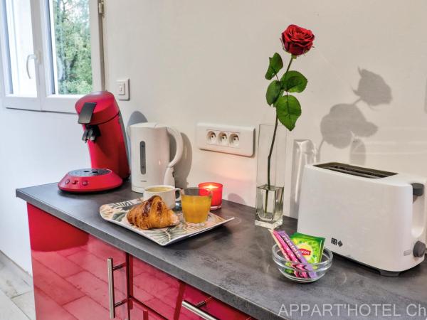Appart hotel Cholet Carteron : photo 4 de la chambre appartement 3 chambres