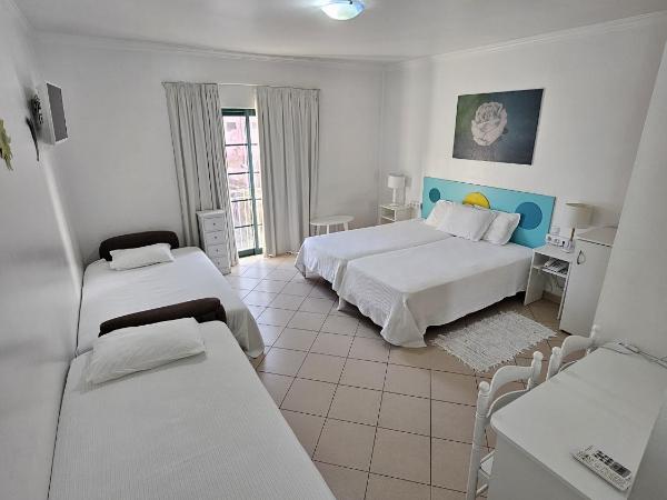 Hotel Adelaide : photo 1 de la chambre chambre quadruple