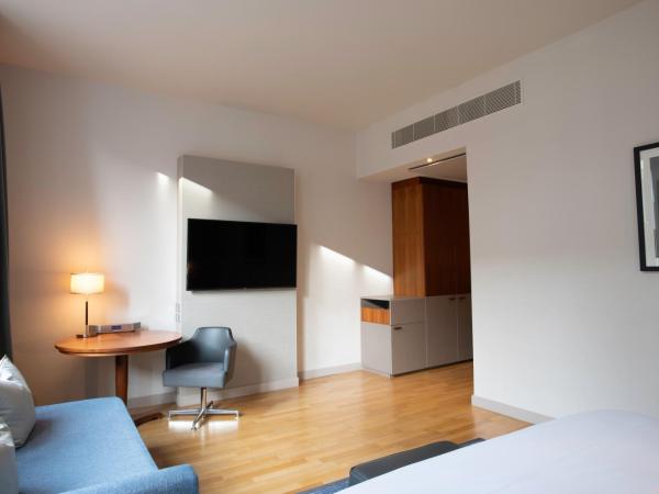 Hilton Cologne : photo 4 de la chambre chambre lit king-size deluxe