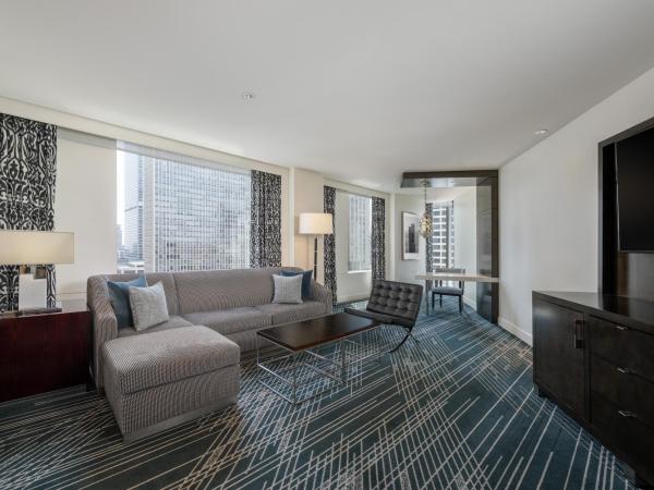 Sofitel Chicago Magnificent Mile : photo 4 de la chambre suite lit king-size prestige