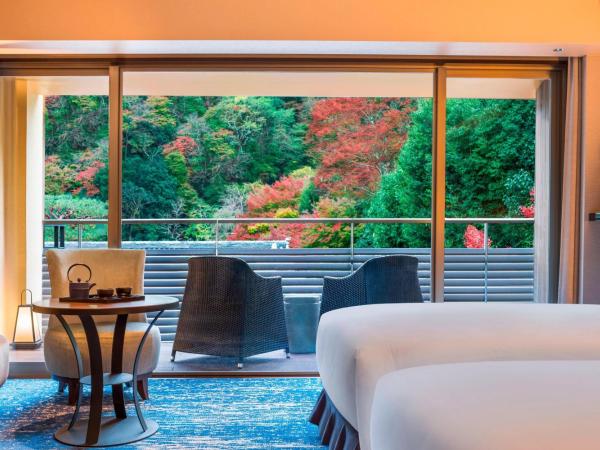 Suiran, a Luxury Collection Hotel, Kyoto : photo 5 de la chambre chambre lit king-size tsukinone - Étage intermédiaire - vue sur arashiyama