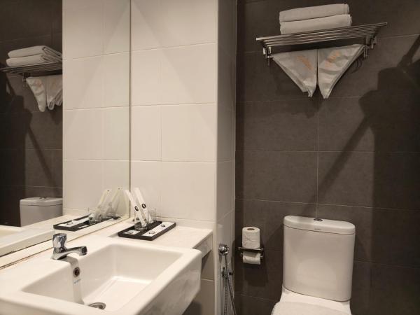 Asiatic Hotel : photo 10 de la chambre chambre lit king-size supérieure