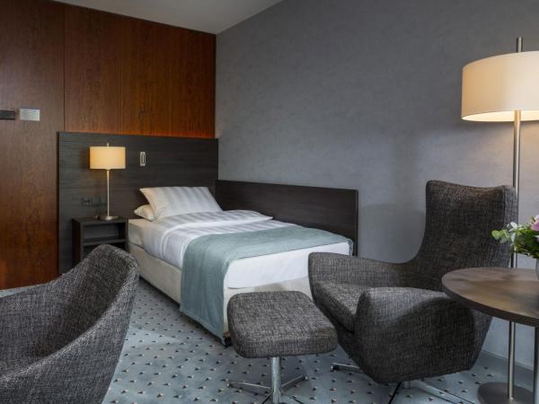 Maritim Hotel Bremen : photo 5 de la chambre chambre simple supérieure