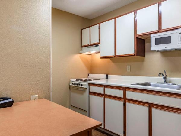 Extended Stay America Suites - San Antonio - Colonnade - Medical : photo 4 de la chambre studio lit queen-size - non-fumeurs