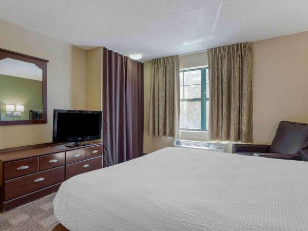 Extended Stay America Suites - Houston - I-10 West - CityCentre : photo 3 de la chambre studio lit queen-size - non-fumeurs