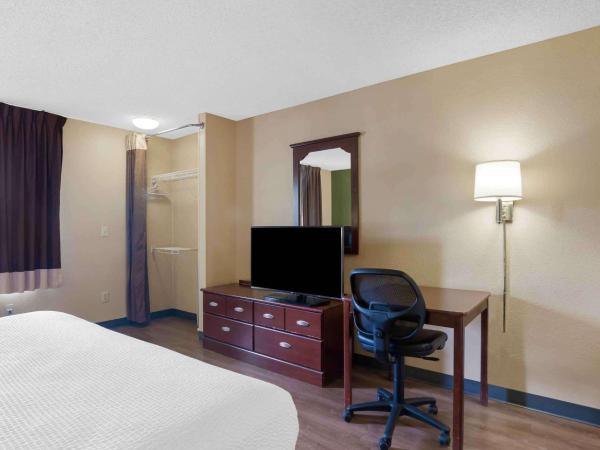 Extended Stay America Suites - Houston - Med Ctr - Greenway Plaza : photo 2 de la chambre studio lit king-size - non-fumeurs