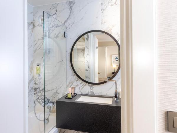 Hôtel Du Bois Champs-Elysées : photo 7 de la chambre chambre prestige