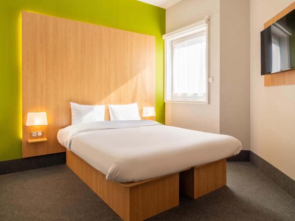 B&B HOTEL Limoges Centre Gare : photo 1 de la chambre chambre triple