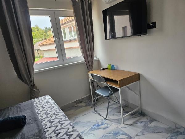 Allegra House : photo 5 de la chambre chambre double avec salle de bains privative