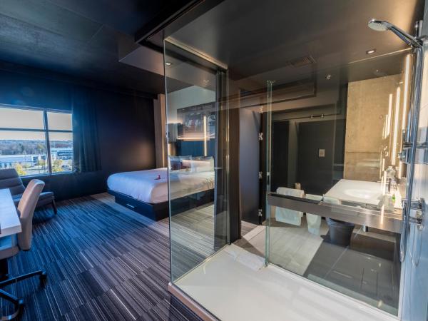 Grand Times Hotel - Aeroport de Quebec : photo 4 de la chambre chambre lit king-size supérieure