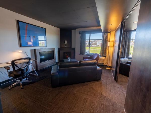 Grand Times Hotel - Aeroport de Quebec : photo 2 de la chambre suite prestige