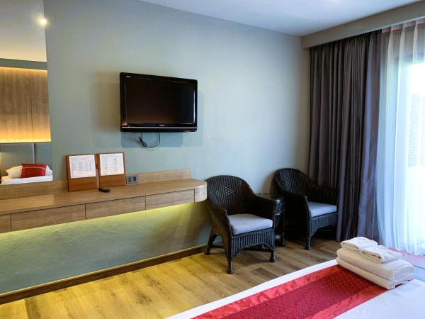 Chang Buri Resort & Spa : photo 8 de la chambre chambre de luxe - côté colline