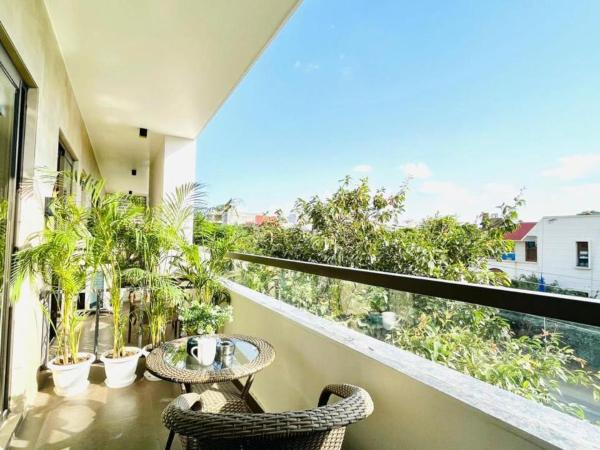 BluO Studio3 DLF Cybercity - Balcony, Gym TT, Lift : photo 7 de la chambre studio avec balcon 