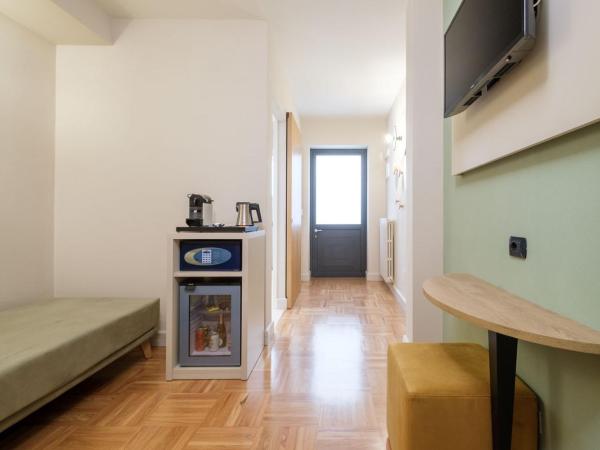 Hotel Touring : photo 4 de la chambre suite junior