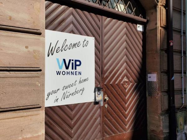 NEU: Zentral gelegene, stilvoll eingerichtete Zimmer mit eigener Teeküche : photo 6 de la chambre grande chambre double