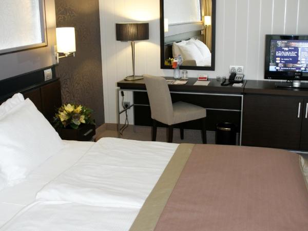 Aquaworld Resort Budapest : photo 5 de la chambre suite junior avec balcon