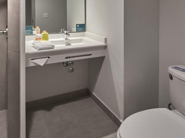 City Express Junior by Marriott Puebla Angelopolis : photo 5 de la chambre chambre lit queen-size