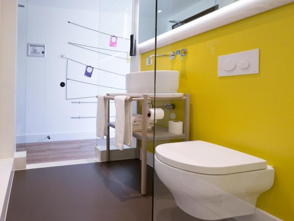 Qbic Amsterdam WTC : photo 9 de la chambre grande chambre double