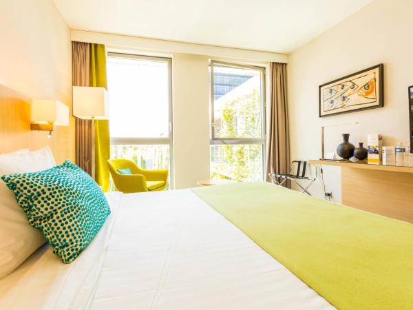 Courtyard by Marriott Montpellier : photo 3 de la chambre chambre standard lit king-size