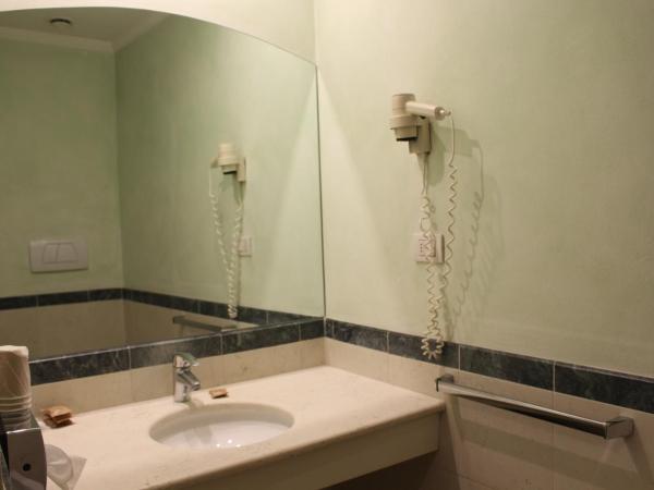 Club Hotel : photo 2 de la chambre chambre double