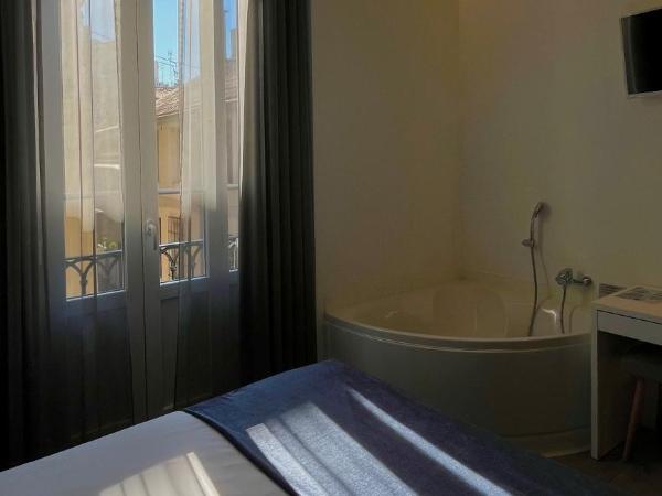 Hotel El Siglo : photo 4 de la chambre chambre double avec baignoire spa